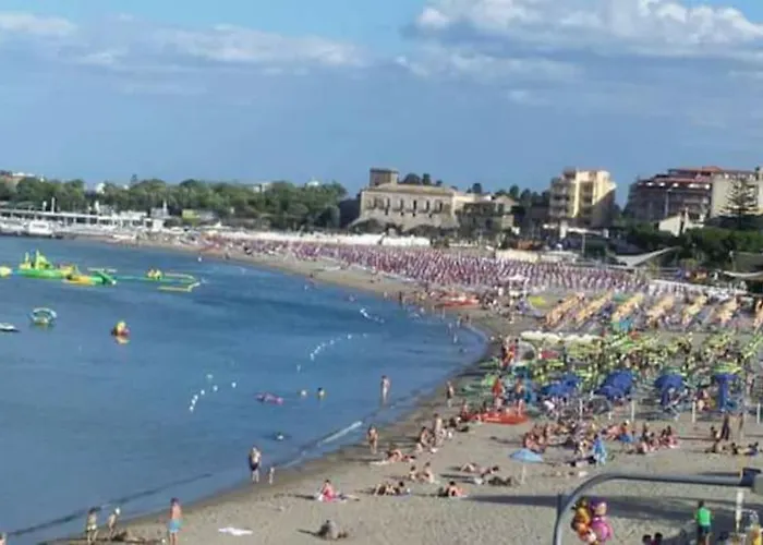 Bilocale A Pochi Passi Dal Mare Appartamento *